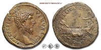 LUCIO VERO, SESTERZIO, 163 d.C., FELIC AVG TR P III COS II / S C nave con pilota e rematori, con una insegna militare, Zecca di Roma, BRONZO, qSPL, (R), (RIC 1326/S) / monete romane imperiali antiche rare (moneta dell'Impero Romano) | Moruzzi Numismatica