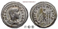 MASSIMO, DENARIO, 236-238 d.C., PRINC IVVENTVTIS l'imperatore con bacchetta e lancia. A destra due insegne militari, Zecca di Roma, ARGENTO, SPL, (R), (RIC 3/S) / monete romane imperiali antiche rare d'argento (moneta romana imperiale antica rara - Impero Romano) | Moruzzi Numismatica