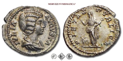 GIULIA DOMNA, DENARIO, 196-211 d.C.,PIETAS PVBLICA la Pietas con ambedue le braccia levate; accanto a lei un altare acceso, Zecca di Roma, ARGENTO, SPL, (RIC 574) / monete romane imperiali antiche d'argento (moneta romana imperiale antica - Impero Romano) | Moruzzi Numismatica